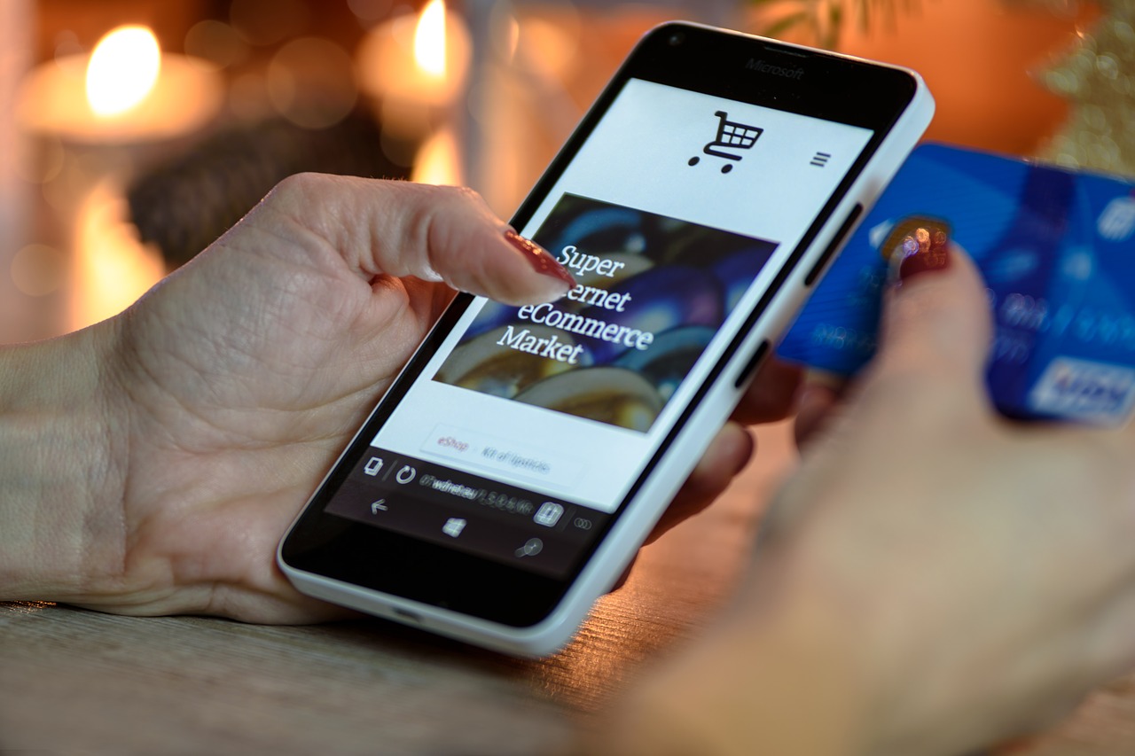 Holiday Shopping on a Mobile Device